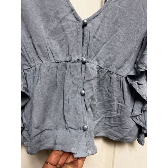 CNV) NWT Altar'd State XS Blouse Top Ruffle Blue‎ Short Sleeve Peplum V Back New - Picture 3 of 7